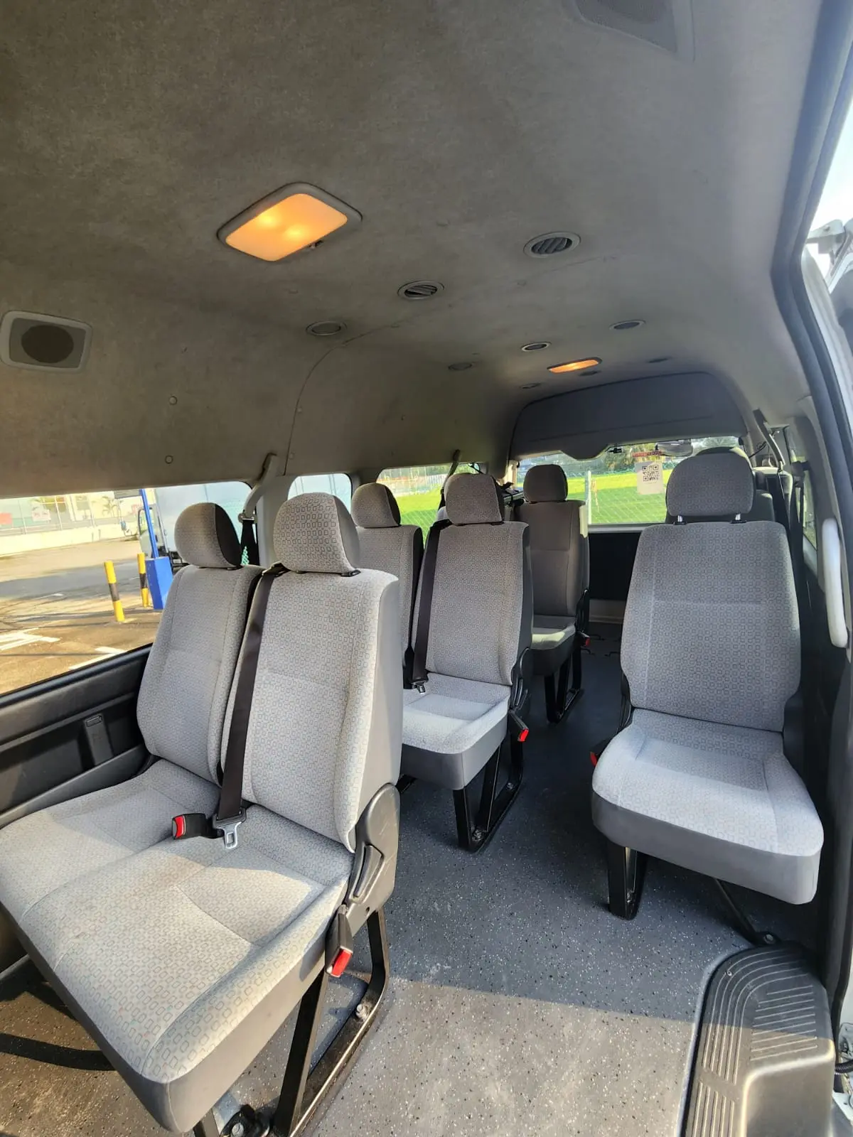 13 Seater Transfer 13 Seater Transfer in Singapore - Photo 2
