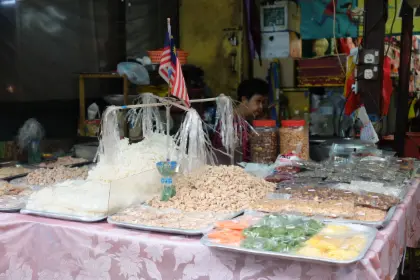 Kuala Lumpur Chinatown Delights with Real Foodie experience in Kuala Lumpur - Photo 2