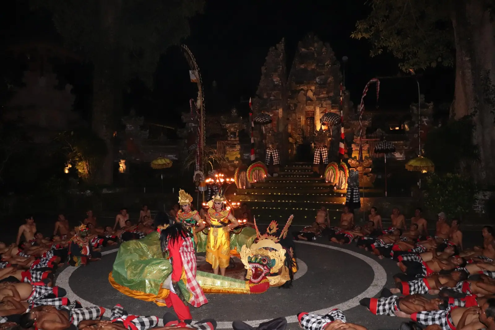 Ubud Kecak Tradition Dance Ubud Kecak Tradition Dance in Bali - Photo 2