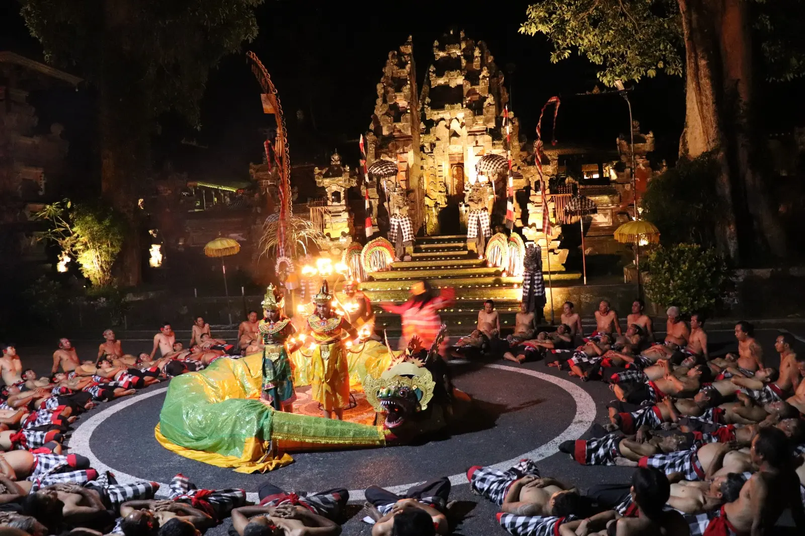 Ubud Kecak Tradition Dance Ubud Kecak Tradition Dance in Bali - Photo 5