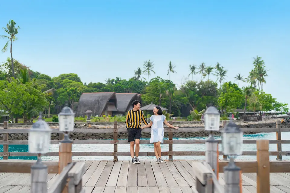 Ancol Entrance Gate in Jakarta - Photo 2