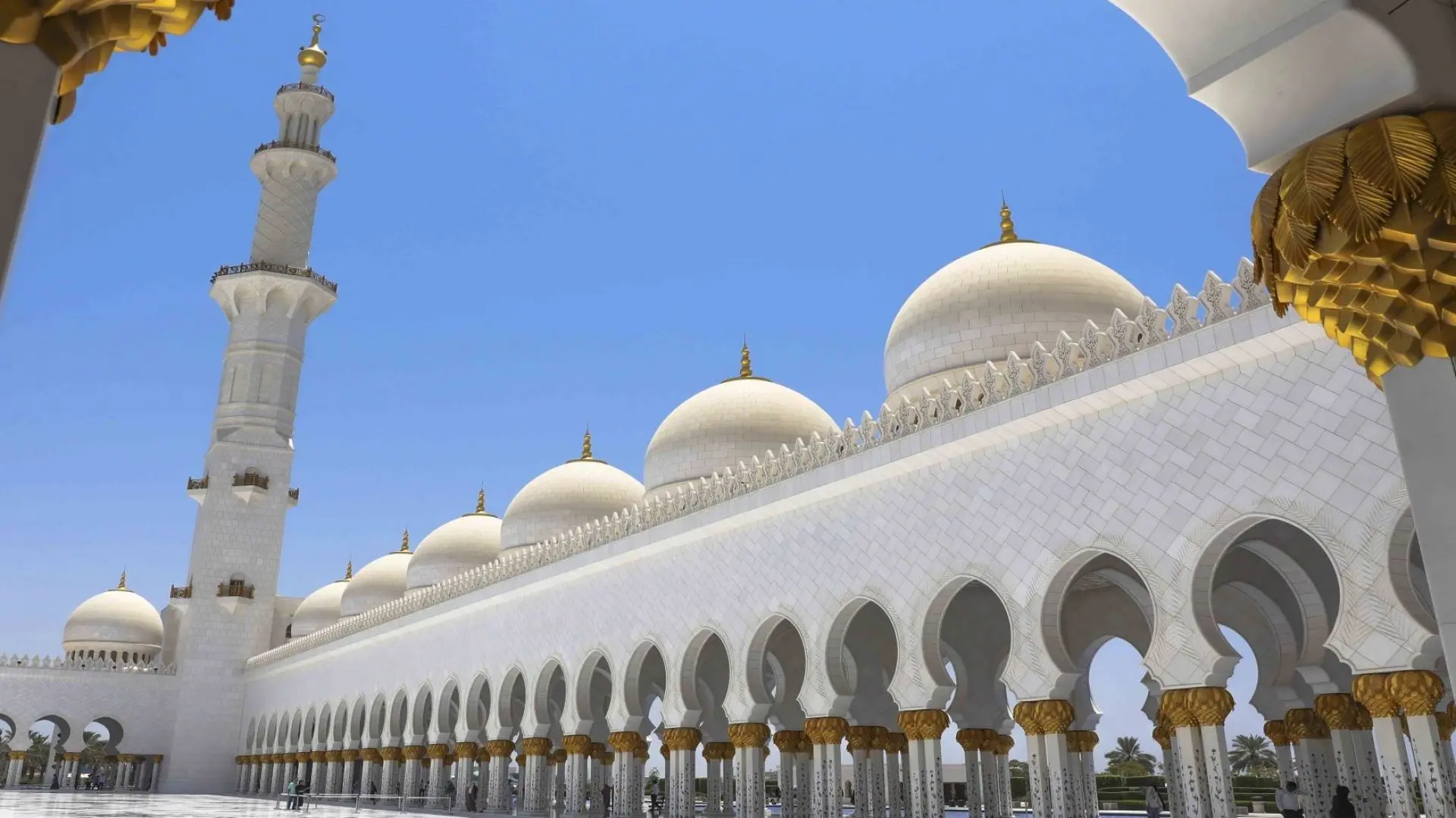 Abu Dhabi Sheikh Zayed Mosque Half-Day Trip from Dubai - Shared English Tour in Abu Dhabi - Photo 7
