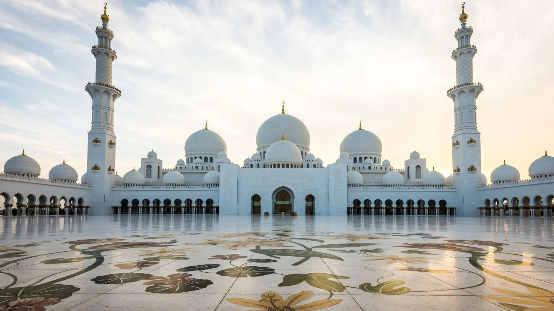 Abu Dhabi Sheikh Zayed Mosque Half-Day Trip from Dubai - Shared English Tour in Abu Dhabi - Photo 8