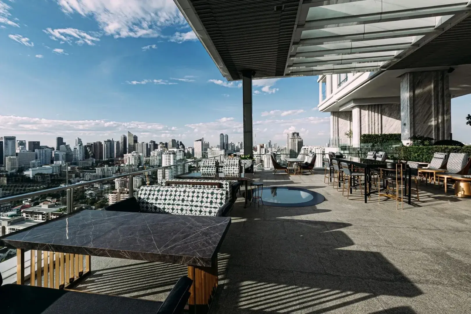 Nimitr Rooftop by 137 Pillars in Bangkok - Photo 10