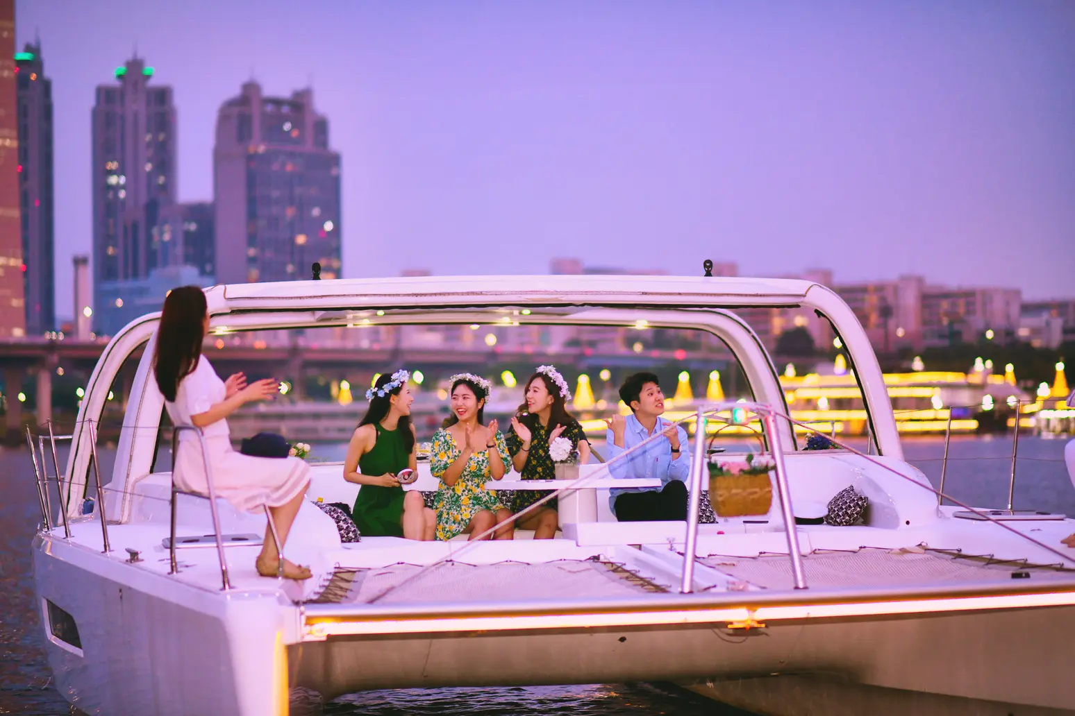 Golden Blue Marina Luxury Yacht Experience on the Han River in Seoul