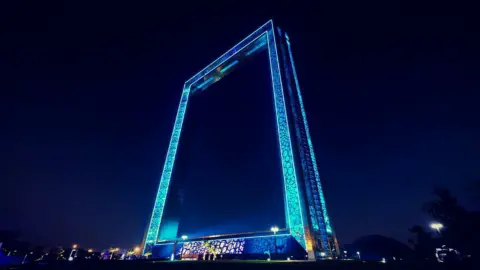 Explore Dubai By Night - Evening Tour in Dubai
