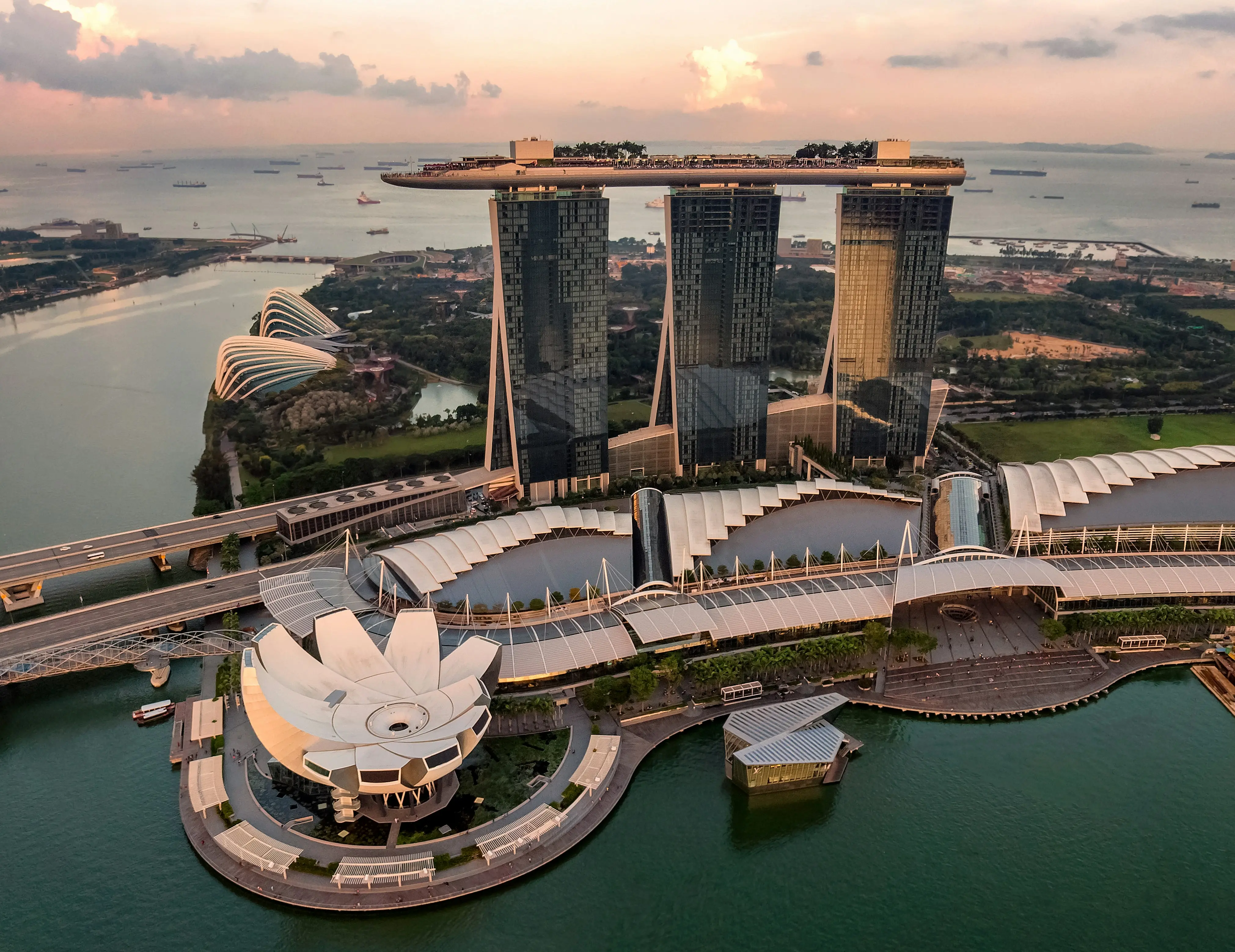 Singapore Marina Bay Wonders & Heritage Tales (Chinatown) in Singapore