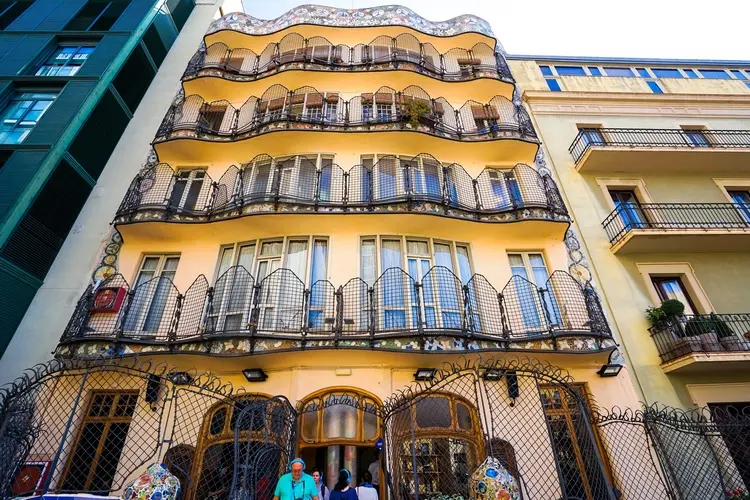 Casa Batlló in Barcelona - Photo 5