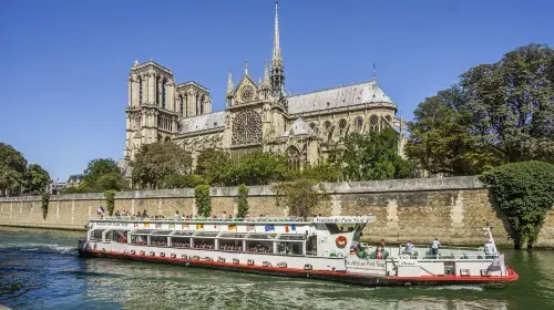Seine River Cruise Seine River Cruise in Paris - Photo 10