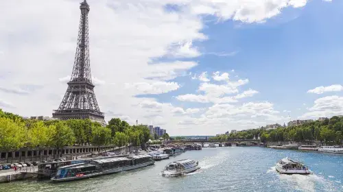 Seine River Cruise Seine River Cruise in Paris - Photo 3