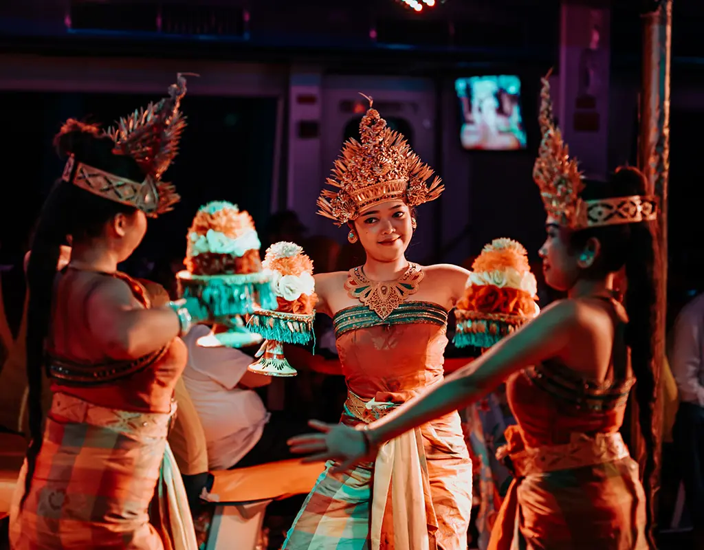 Bounty Dinner Cruise Bounty Dinner Cruise in Bali - Photo 2