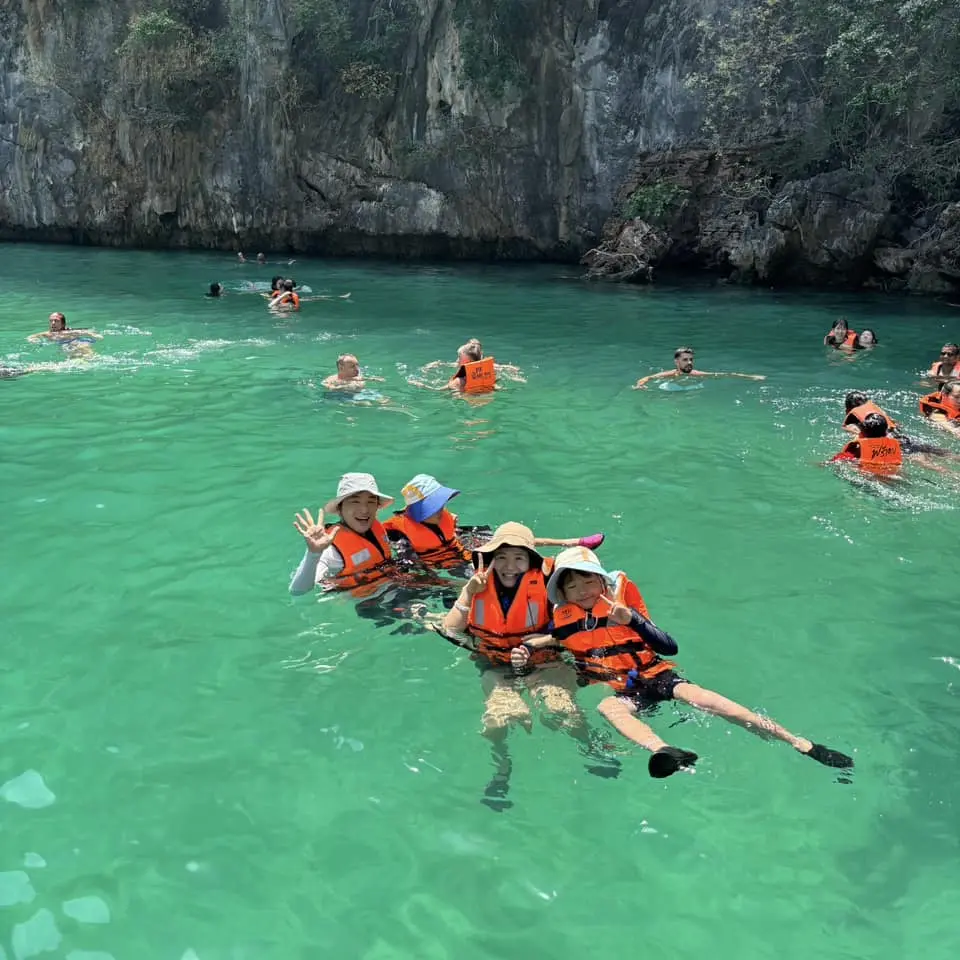 One Way Speedboat Transfer from / to Phuket - Phi Phi One Way Speedboat Transfer from / to Phuket - Phi Phi in Phuket - Photo 2