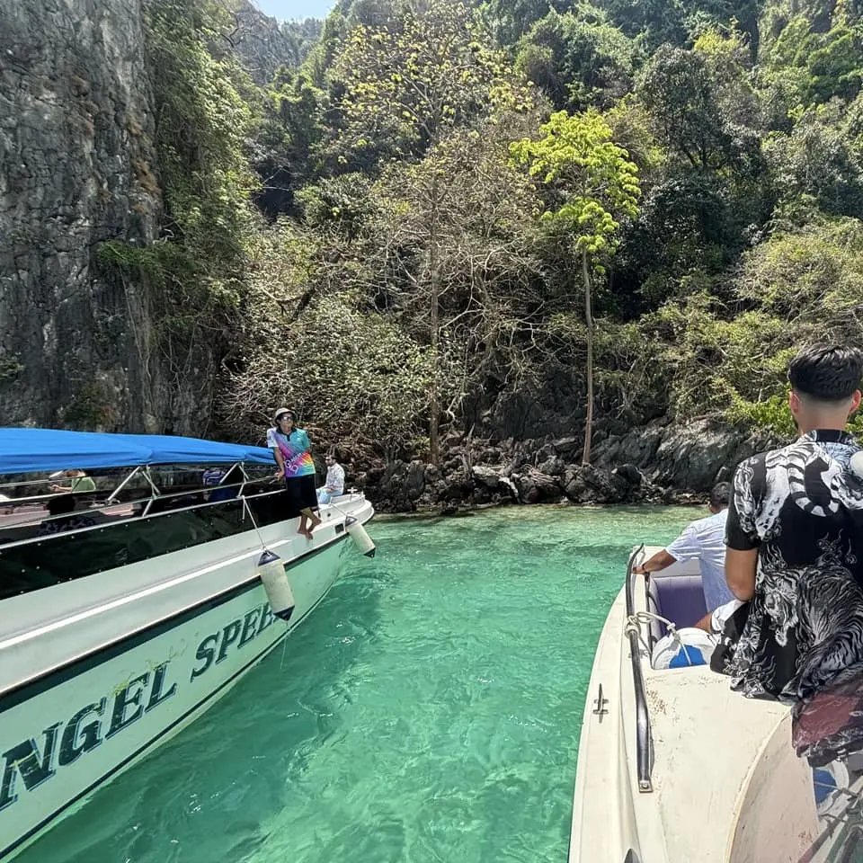 One Way Speedboat Transfer from / to Phuket - Phi Phi One Way Speedboat Transfer from / to Phuket - Phi Phi in Phuket - Photo 3