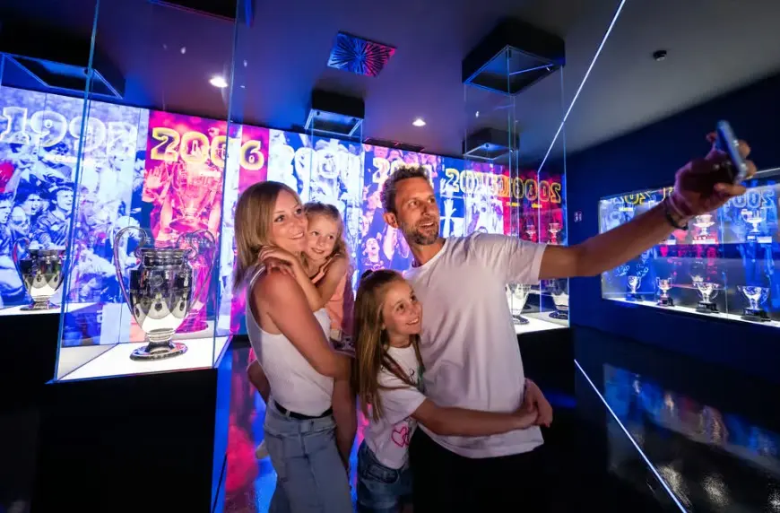 Barcelona: FC Barcelona Museum "Barça Immersive Tour" Ticket Barcelona: FC Barcelona Museum "Barça Immersive Tour" Ticket in Barcelona - Photo 3