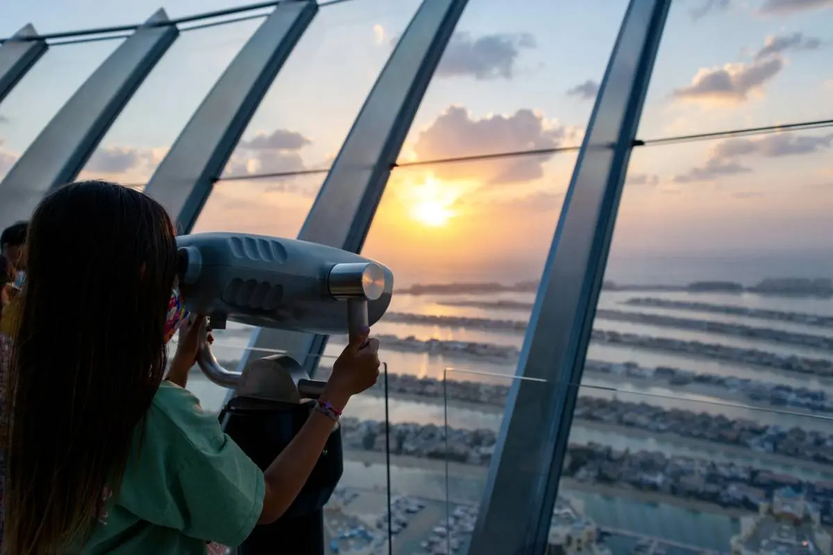 The View Palm Jumeirah in Dubai - Photo 3