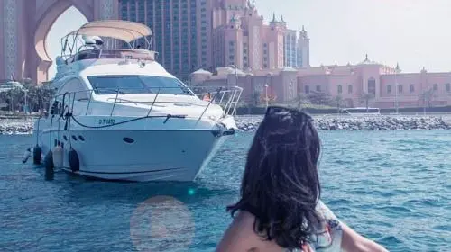 [Dubai Luxury Yacht Tour] Luxury Yacht Tour/Palm Island Tour/Soft Drinks and Meals Provided/Morning Light Tour/Romantic Sunset/ Sailing Night Light Transport Passes in Dubai - Photo 2