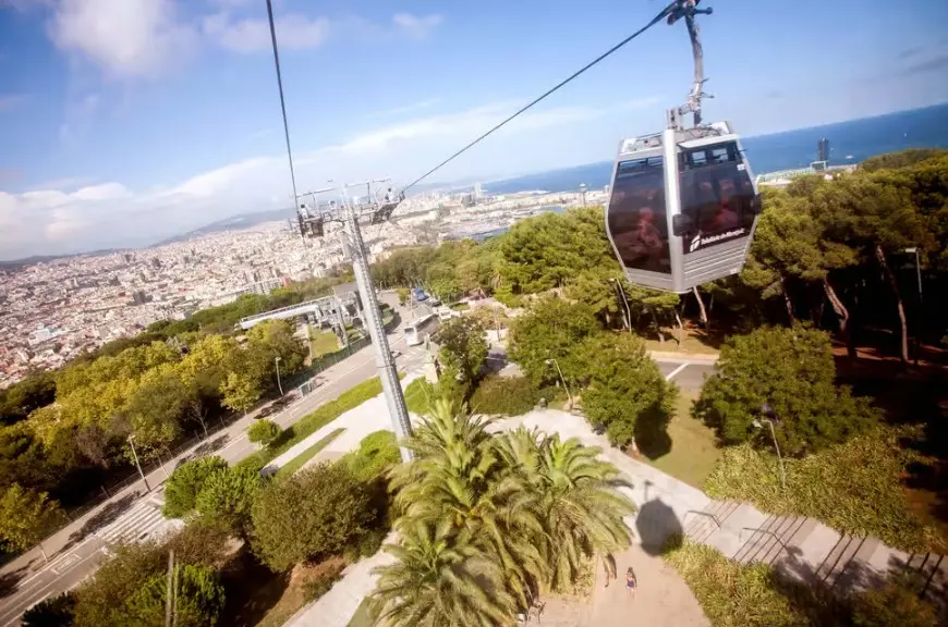 Barcelona: Montjuïc Cable Car Roundtrip Ticket Barcelona: Montjuïc Cable Car Roundtrip Ticket in Barcelona - Photo 5