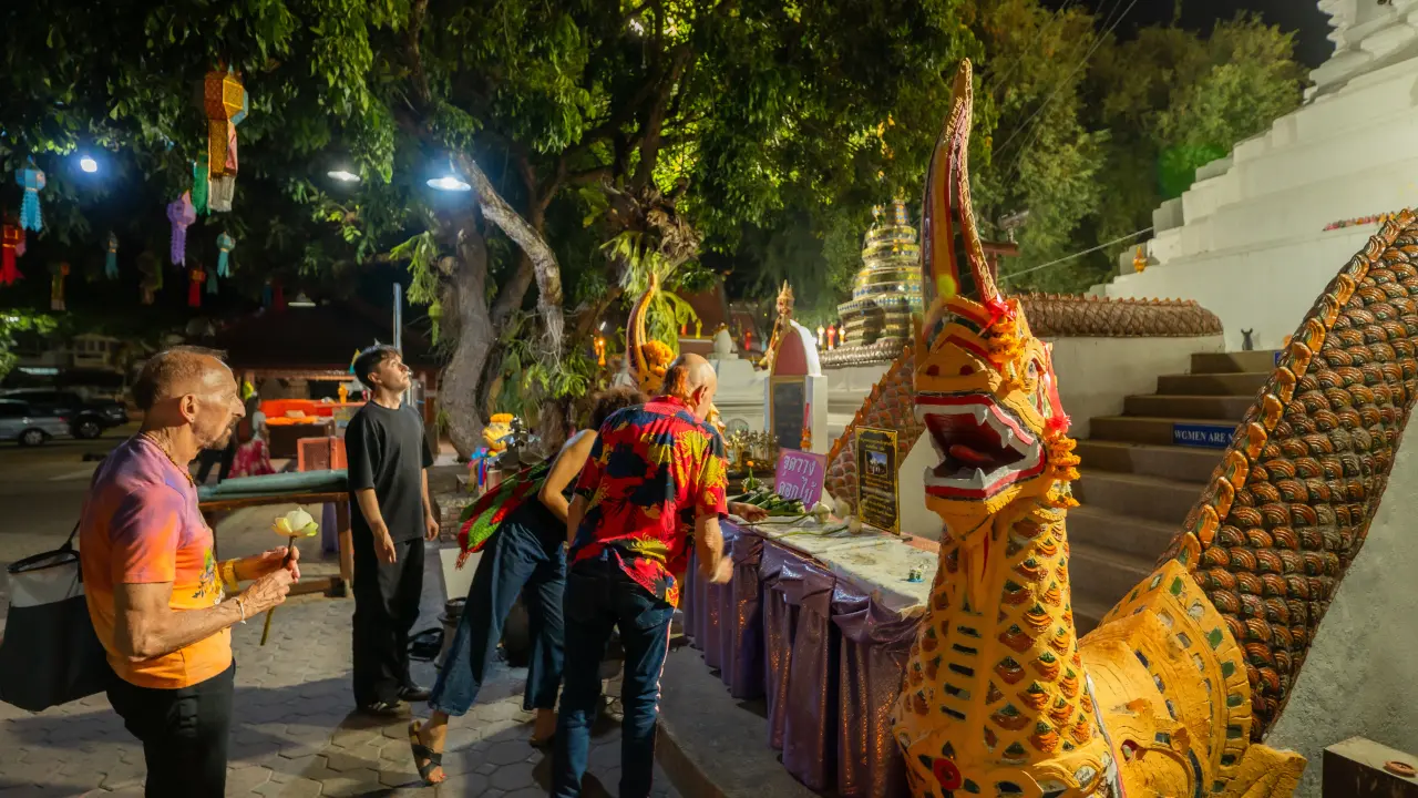 Chiang Mai After Dark: Golden-lit Temples & Lanna Food Trail Chiang Mai After Dark: Golden-lit Temples & Lanna Food Trail in Chiang Mai - Photo 5