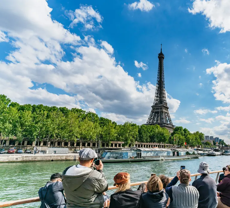Paris: 1-Hour Seine Cruise departing from the Eiffel Tower in Paris