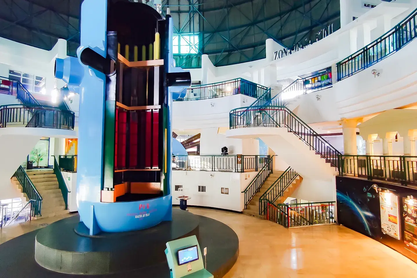Museum Listrik PLN Museum Listrik PLN in Jakarta - Photo 6