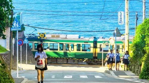 Yokohama nightscape + Slam Dunk Kamakura + Enoshima stroll|Japanese-style 1-day tour Yokohama nightscape + Slam Dunk Kamakura + Enoshima stroll|Japanese-style 1-day tour in Tokyo - Photo 2