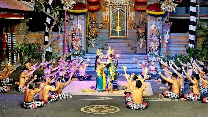 Kecak & Fire Dance Show Seraya Budaya Singapadu Ubud in Bali