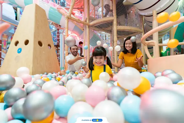 Playtopia Mall of Indonesia in Jakarta - Photo 2