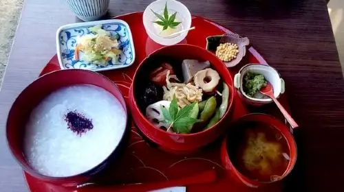 Sankeien Garden in Tokyo - Photo 9