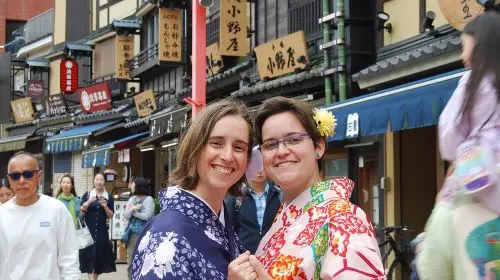 Tokyo · Sensō-ji: Step into History with a Kimono – Sensō-ji Kimono Photo Experience Day Tours in Tokyo