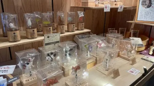 Tokyo · Asakusa: Special experience of traditional Japanese sugar sculpture "Amezaiku" workshop Day Tours in Tokyo