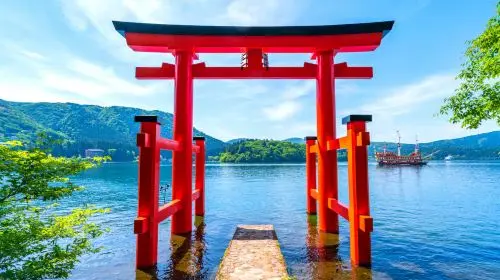 1-day tour of Hakone and Kamakura in Japan: Owakudani, Lake Ashi Torii, and Enoshima|Departing from Tokyo in Tokyo