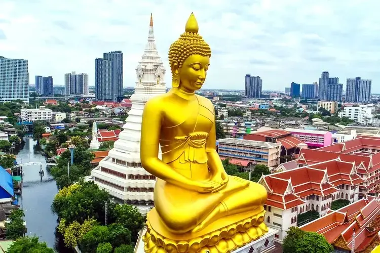 3 iconic temples tours : Join Tour: Grand Palace + Wat Arun + Tha Maharaj + Wat Paknam 3 iconic temples tours : Join Tour: Grand Palace + Wat Arun + Tha Maharaj + Wat Paknam in Bangkok - Photo 8