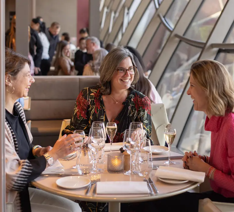 Paris: Eiffel Tower's Madame Brasserie 3-course lunch 12:00 in Paris - Photo 6