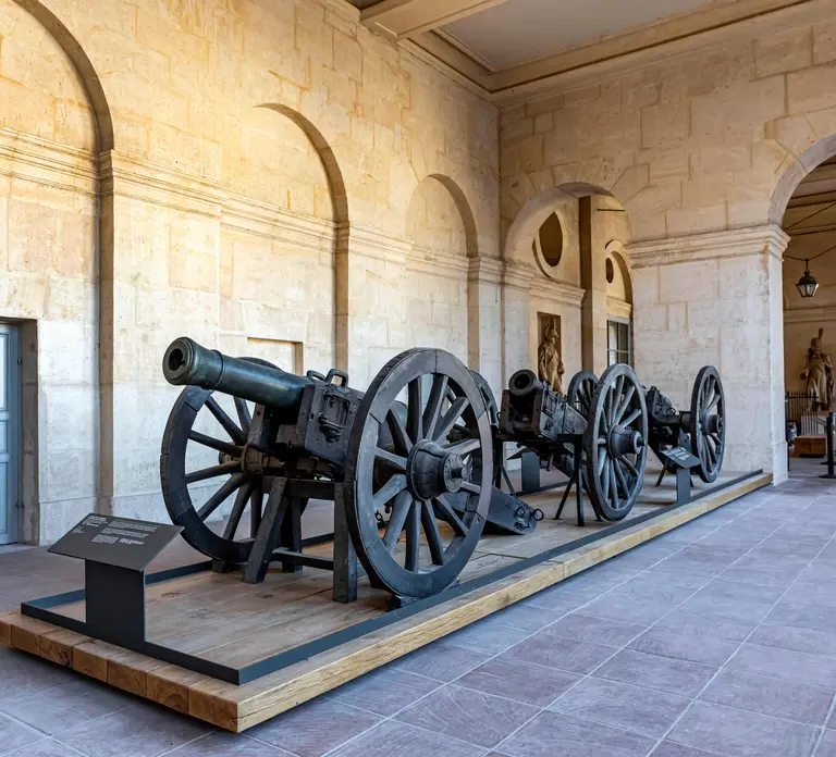 Les Invalides: Napoleon's Tomb & Army Museum Entry Les Invalides: Napoleon's Tomb & Army Museum Entry in Paris - Photo 8