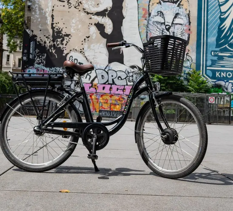 Paris : E-bike rental in Le Marais (City Center) Paris : E-bike rental in Le Marais (City Center) in Paris - Photo 6