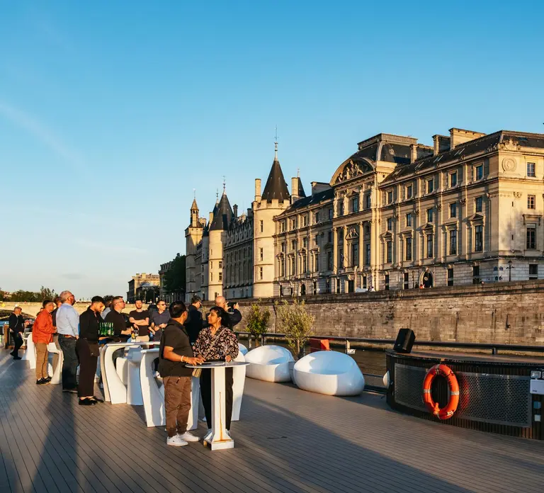 Paris: Gourmet Dinner Cruise on Seine River with Live Music in Paris - Photo 7