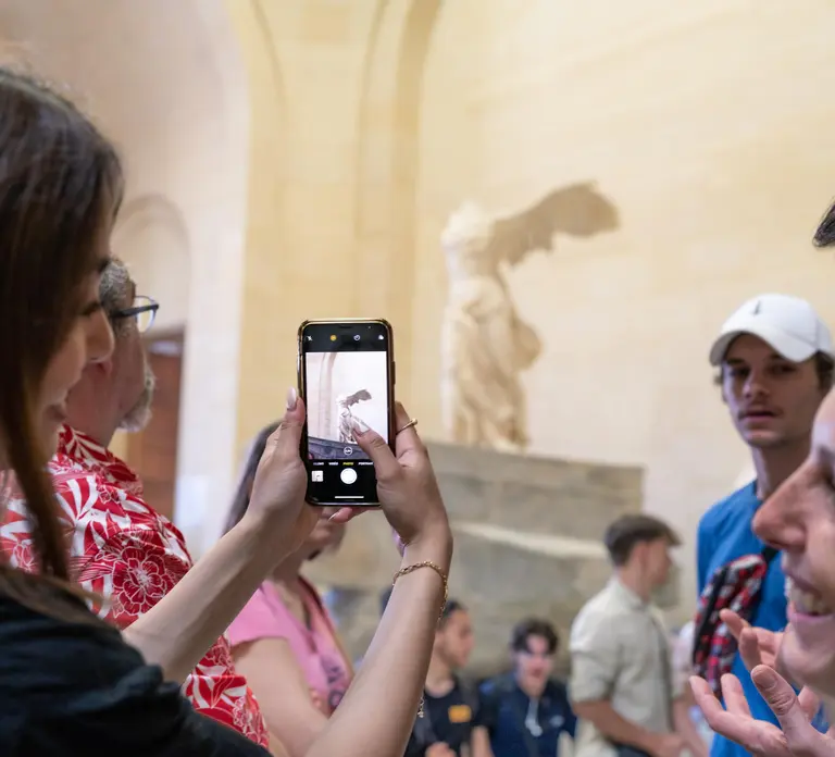 Paris: Guided Tour of the Must-Sees of the Louvre Museum in Paris - Photo 2