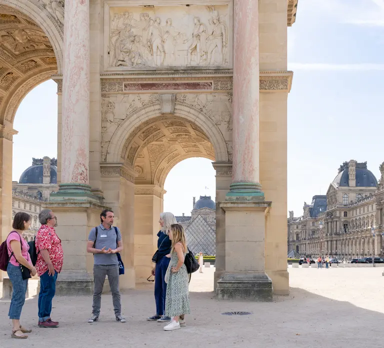 Paris: Guided Tour of the Must-Sees of the Louvre Museum in Paris - Photo 3