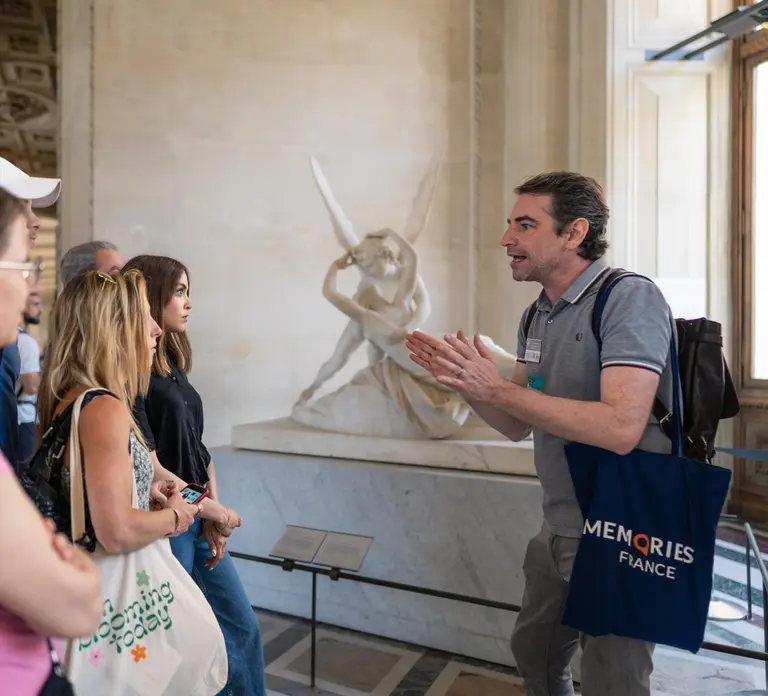 Paris: Guided Tour of the Must-Sees of the Louvre Museum in Paris - Photo 7