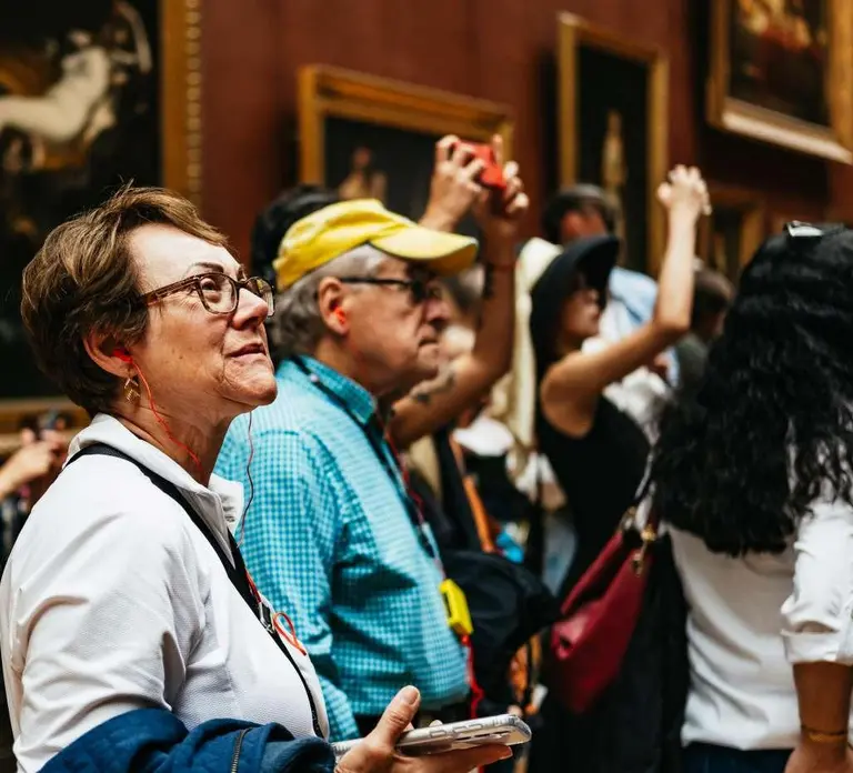 Paris: Reserved Access, Guided Louvre Museum Tour w/ Expert in Paris - Photo 3