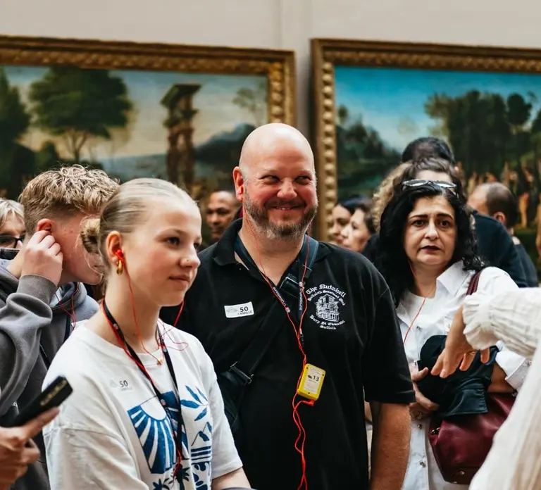 Paris: Reserved Access, Guided Louvre Museum Tour w/ Expert in Paris - Photo 2