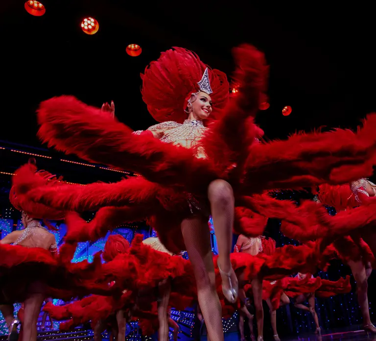 Paris: Moulin Rouge Dinner Show, Champagne, and Transport Paris: Moulin Rouge Dinner Show, Champagne, and Transport in Paris - Photo 8