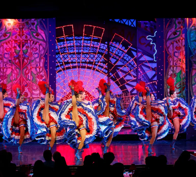 Paris: Moulin Rouge Dinner Show, Champagne, and Transport Paris: Moulin Rouge Dinner Show, Champagne, and Transport in Paris - Photo 3