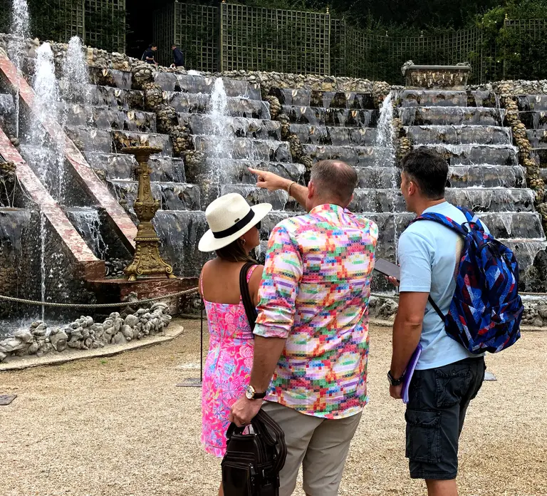 Versailles: Golfcarts & Bikes Guided Tour, Hamlet+Fountains Versailles: Golfcarts & Bikes Guided Tour, Hamlet+Fountains in Paris - Photo 9