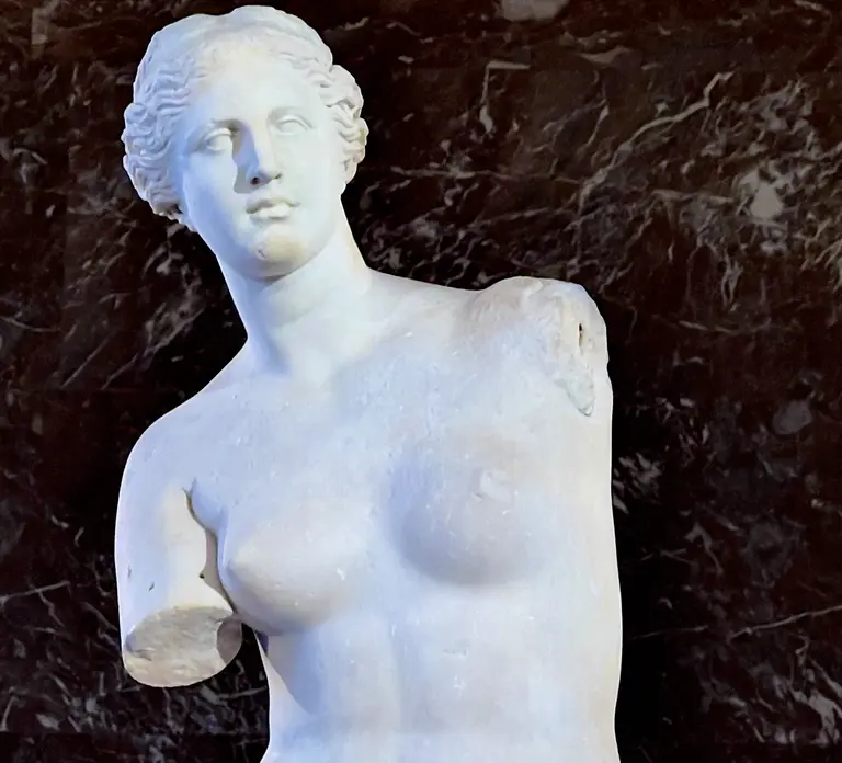 Paris: Best of the Louvre Museum Private Tour with Mona Lisa Paris: Best of the Louvre Museum Private Tour with Mona Lisa in Paris - Photo 3