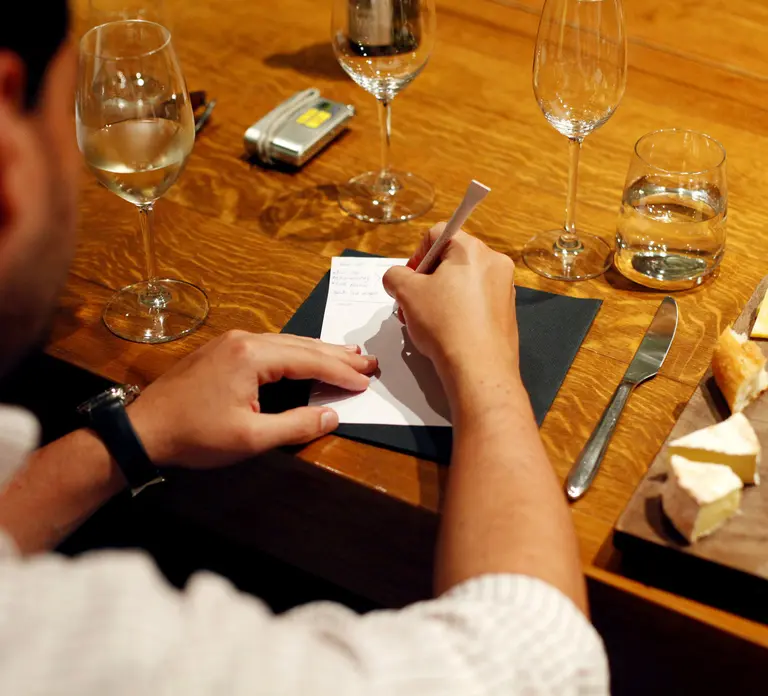 Paris: French Wine Tasting Class with Sommelier Paris: French Wine Tasting Class with Sommelier in Paris - Photo 3