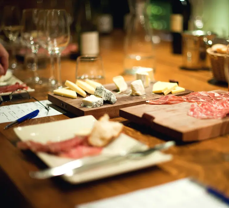Paris: Wine and Cheese Lunch Paris: Wine and Cheese Lunch in Paris - Photo 4
