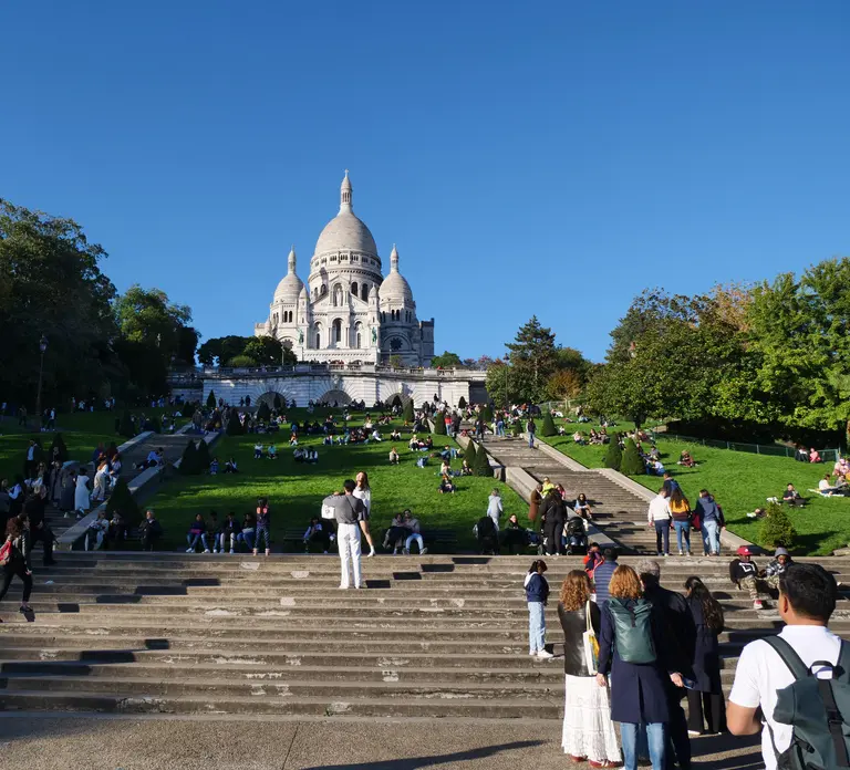 Paris: Montmartre Must-See Walking Tour with a Local Guide in Paris