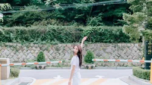 Travel photography in Yongin, South Korea[Driver and guide + travel photography + wedding photos, aerial photography, micro-film + makeup and Clothes & Accessories+ itinerary customization + unlimited in Seoul - Photo 10