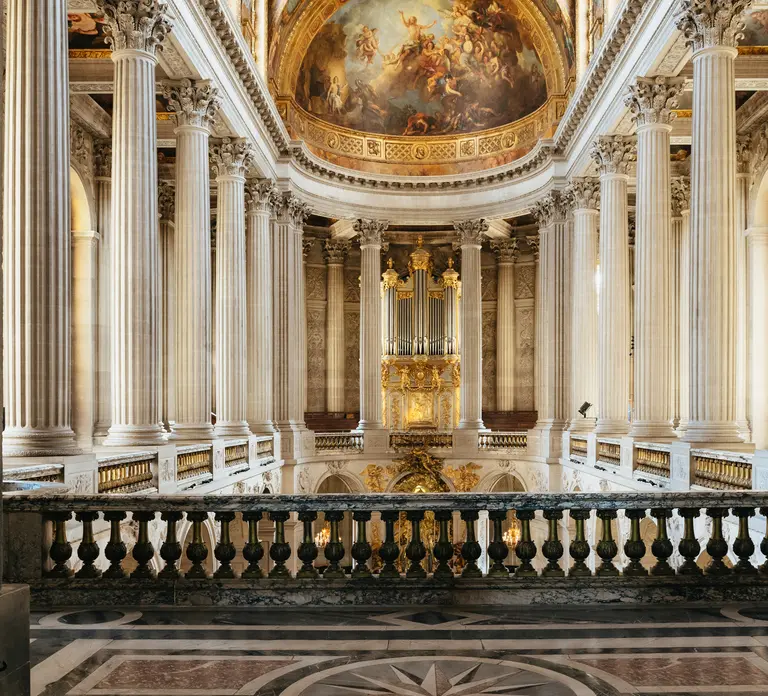 Versailles: Palace Tour & Gardens with Optional Full Access in Paris